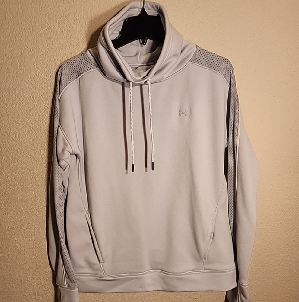 Under armour sweatshirt